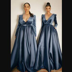 Faeriesty Brand NWOT Size XL Navy Blue Velvet Bodice Evening Gown V Neck Belted